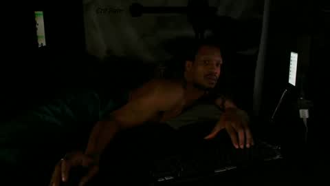 xxxjrstrokesxxx online show from January 30, 5:17 pm