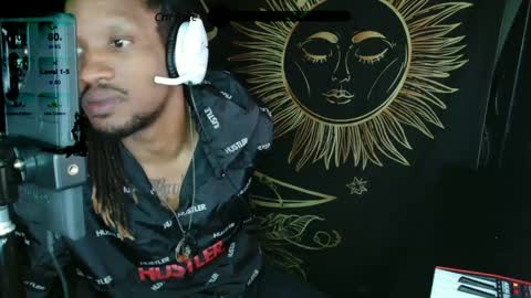 xxxjrstrokesxxx online show from February 2, 9:30 am