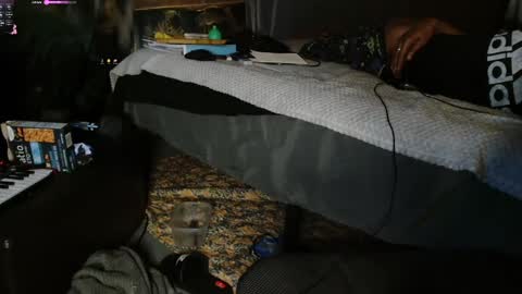 xxxjrstrokesxxx online show from March 1, 8:02 am