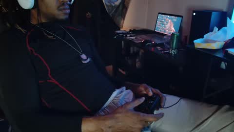 xxxjrstrokesxxx online show from March 4, 11:54 pm