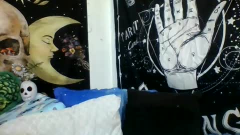 Misti online show from November 20, 8:36 am