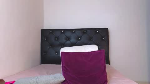 Snapshot of xxxtatianabustyxxx chatting on December 2, 5:08 pm xxxtatianabustyxxx online show from December 2, 5:08 pm