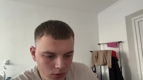 Leo online show from February 22, 2:48 pm