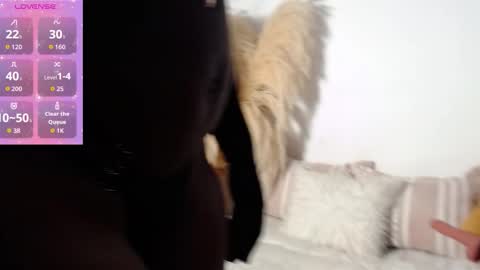 Snapshot of xyomarawild chatting on October 13, 9:59 pm xyomarawild online show from October 13, 9:59 pm