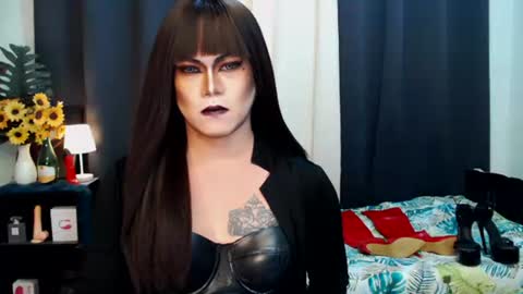 QueenMarina online show from September 28, 5:18 pm