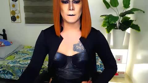 QueenMarina online show from May 24, 6:35 pm
