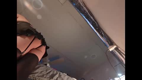 Snapshot of xzbib chatting on December 9, 6:35 pm Xzbib online show from December 9, 6:35 pm