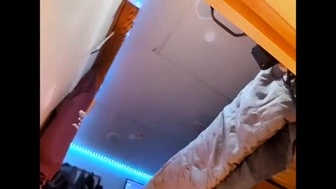 Snapshot of xzbib chatting on January 10, 11:18 pm Xzbib online show from January 10, 11:18 pm