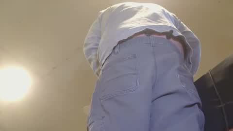 Xzbib online show from April 19, 5:23 pm