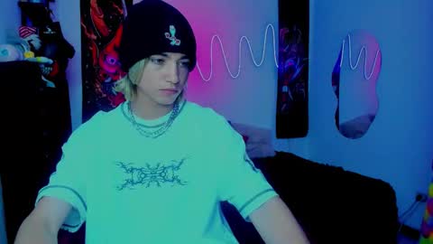 Snapshot of xzerox_ chatting on September 9, 1:49 am xzerox_ online show from September 9, 1:49 am