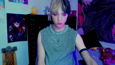 xzerox_ online show from December 17, 7:31 pm