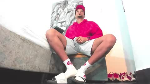 Snapshot of y0ung_master_ chatting on November 21, 3:05 am Sr. Y0ung Master online show from November 21, 3:05 am