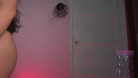 Snapshot of yahaira_26 chatting on December 31, 9:50 pm petronila online show from December 31, 9:50 pm