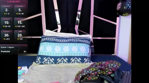 Yahaira online show from October 25, 3:07 pm