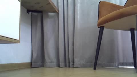 Snapshot of yahi_ko chatting on December 16, 6:53 am Dina online show from December 16, 6:53 am