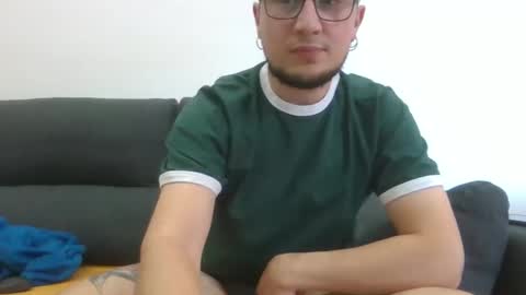 Snapshot of yakajoe97 chatting on November 17, 10:54 am yakajoe97 online show from November 17, 10:54 am