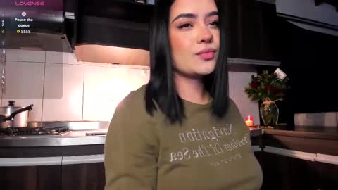 Yakeline online show from October 1, 1:00 am