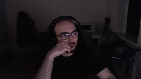 Snapshot of yamillamal157 chatting on October 25, 9:42 pm YamilLamal online show from October 25, 9:42 pm