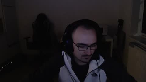 Snapshot of yamillamal157 chatting on November 2, 8:11 pm YamilLamal online show from November 2, 8:11 pm