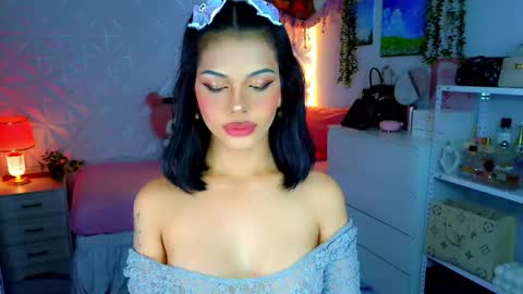 Snapshot of yang_audreylone chatting on November 25, 3:06 am YANG AUDREY LONE online show from November 25, 3:06 am