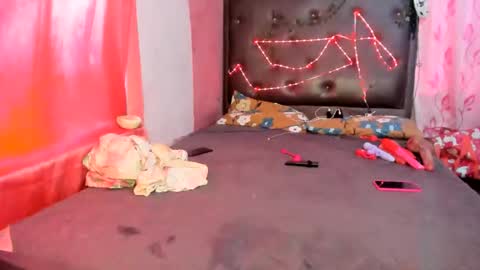 yani 69 online show from March 2, 4:36 pm