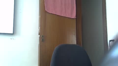 yannisv online show from December 13, 10:19 am