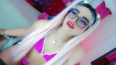 yarethrousss online show from October 9, 5:38 am