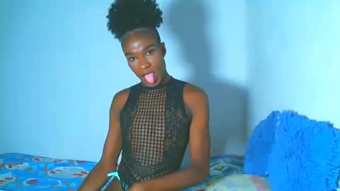 Snapshot of yarithza_ts2003 chatting on January 17, 6:54 pm YARITHZA online show from January 17, 6:54 pm