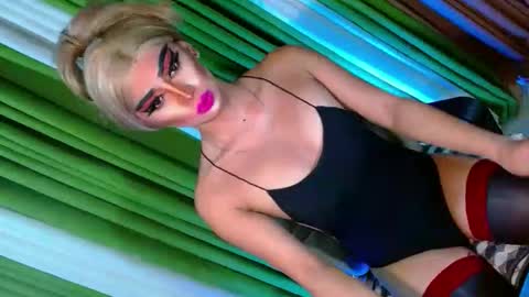 miss yasii online show from September 29, 3:50 pm