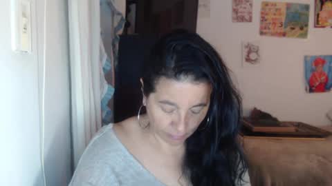 Snapshot of yasmin_love85 chatting on September 24, 2:31 pm yasmin_love85 online show from September 24, 2:31 pm