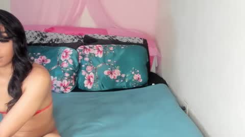 Snapshot of yasminayazzie chatting on February 28, 3:15 am Yasmina online show from February 28, 3:15 am