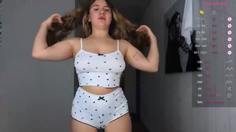 Yasyaa  online show from December 30, 9:08 pm