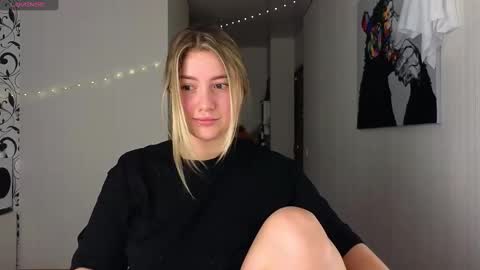 Yasyaa  online show from January 15, 3:00 am