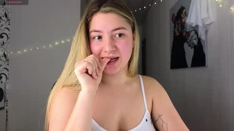 Yasyaa  online show from January 15, 10:13 pm