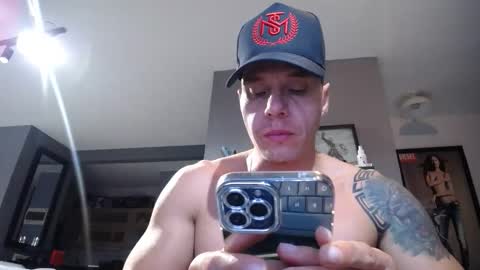 Snapshot of yatho_ chatting on November 7, 2:33 am yahto online show from November 7, 2:33 am