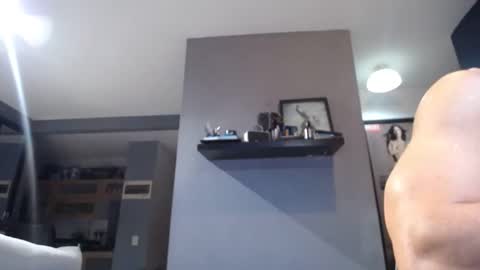 Snapshot of yatho_ chatting on December 5, 2:31 am yahto online show from December 5, 2:31 am