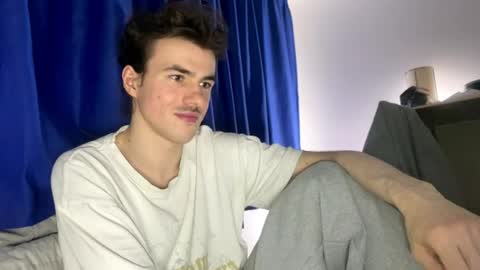 yayay333 online show from March 29, 6:41 pm