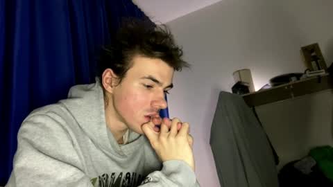 yayay333 online show from April 4, 9:23 pm