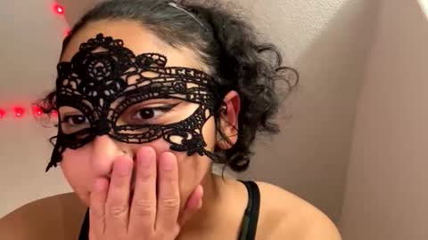 Snapshot of yazzydeleon chatting on October 27, 7:01 am yazzydeleon online show from October 27, 7:01 am