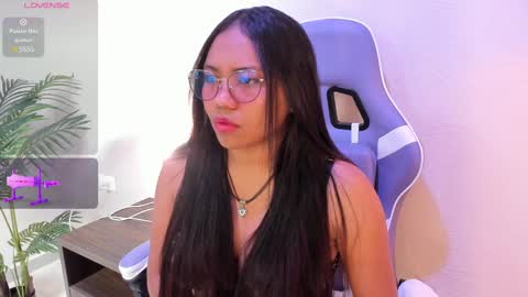 yeika_foxy online show from March 6, 11:25 am