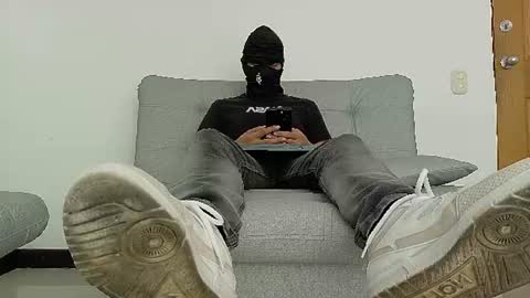 Snapshot of yeisongomezz chatting on July 18, 4:33 pm yeisongomezz online show from July 18, 4:33 pm