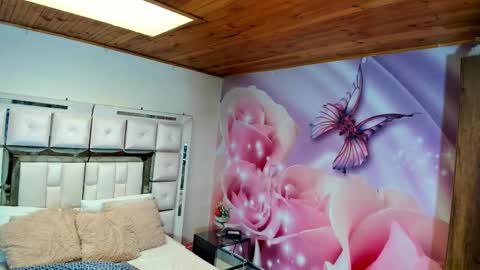 yelena  online show from January 13, 1:16 pm