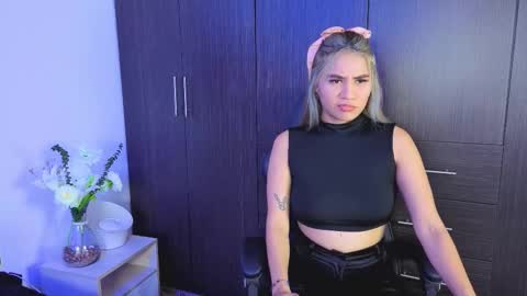 Yeli Amber online show from January 7, 1:19 am