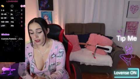 Snapshot of yeliana_sexy chatting on September 19, 7:43 am Valery online show from September 19, 7:43 am