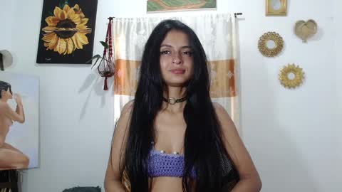 Snapshot of yemaya_28 chatting on January 25, 2:47 pm Yemaya 28 online show from January 25, 2:47 pm