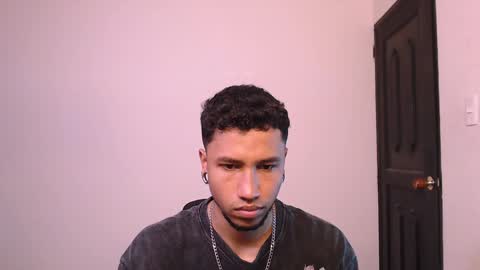 Yeff ind. model  online show from December 28, 11:05 pm