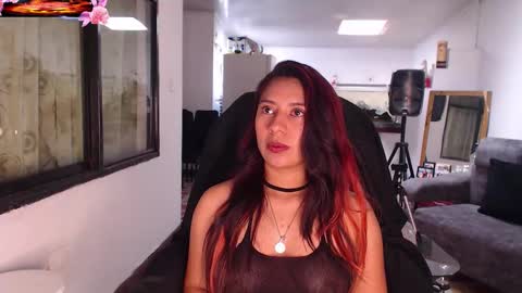 Yesi online show from October 8, 2:36 pm