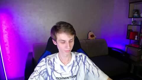 Snapshot of yes_cute_boy_ chatting on October 29, 6:53 pm Eden online show from October 29, 6:53 pm