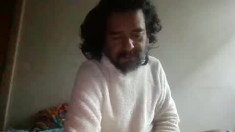 yeshuaaa999 online show from February 1, 2:37 pm