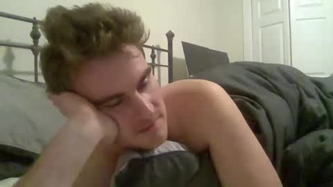 yesqueenyesqueen online show from January 18, 7:12 am